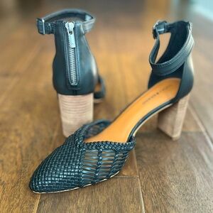 Lucky Brand Molwinn Pump